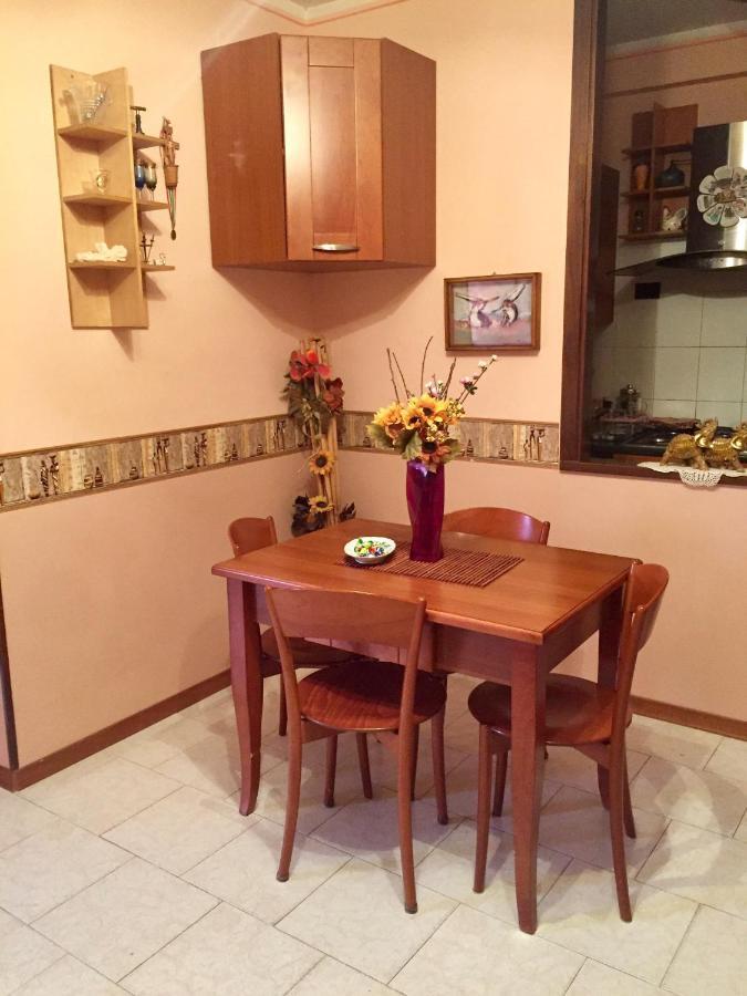 Ferienwohnung Il Girasole Castel Ritaldi Exterior foto